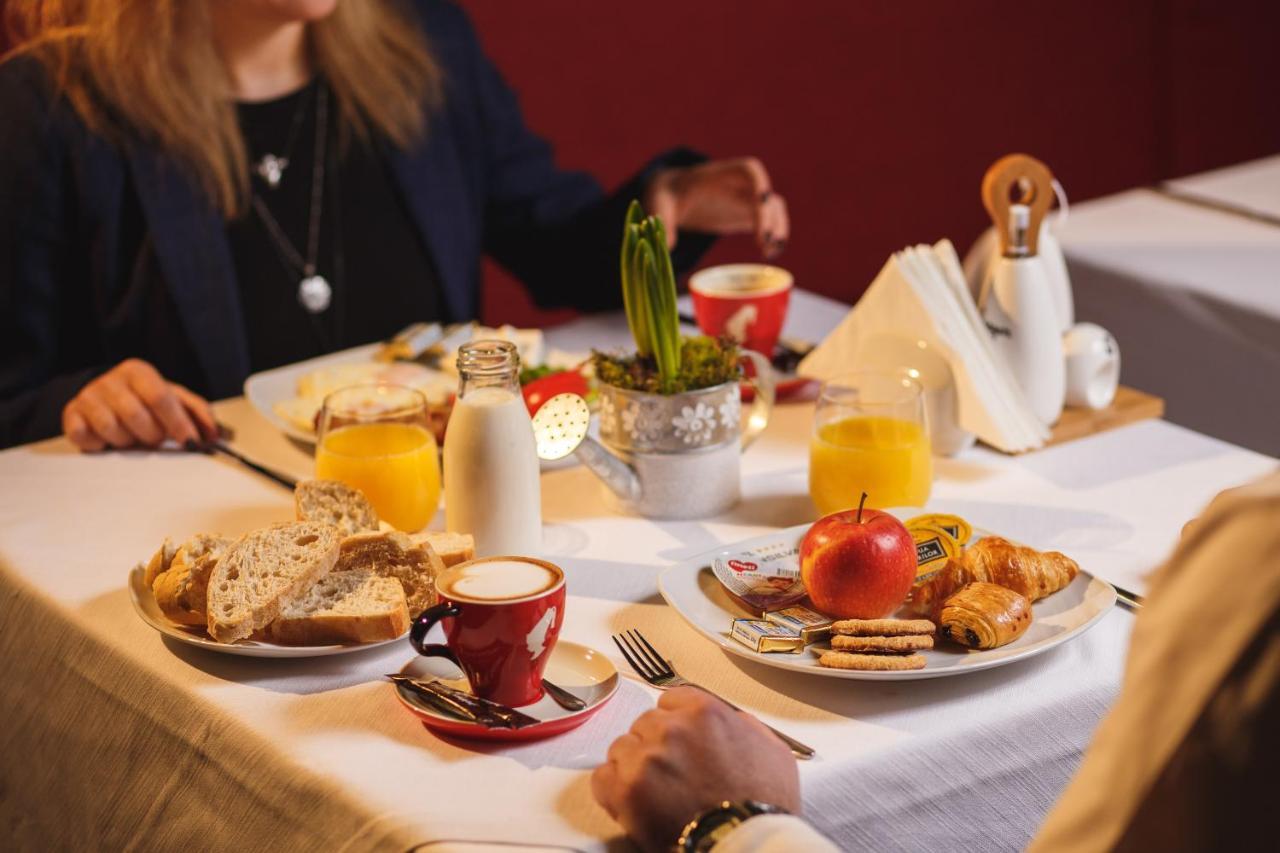 Hotel Transilvania Alba Iulia Eksteriør billede